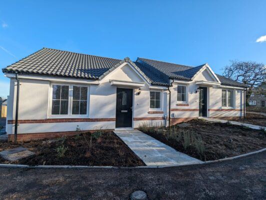 A picture of a new build bungalow at Trevethan Meadows.